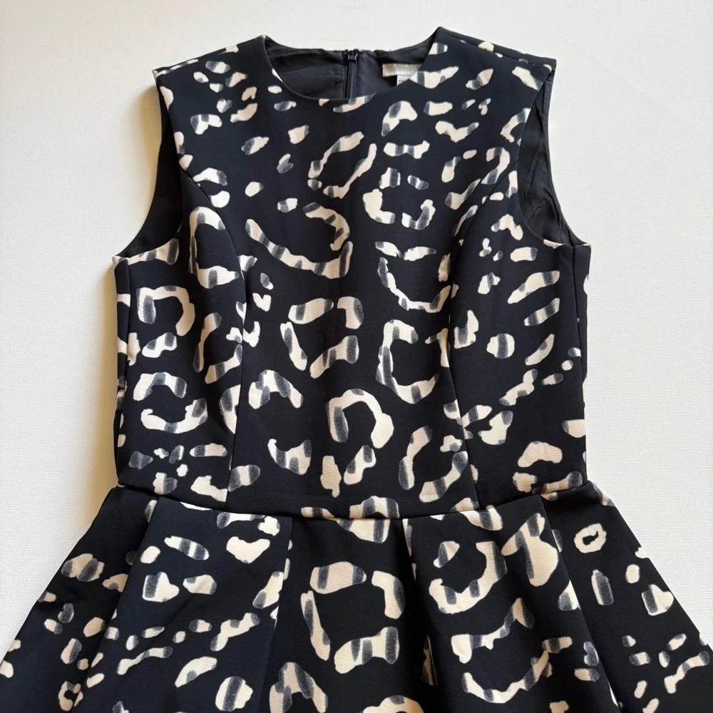 H&M stylish mini